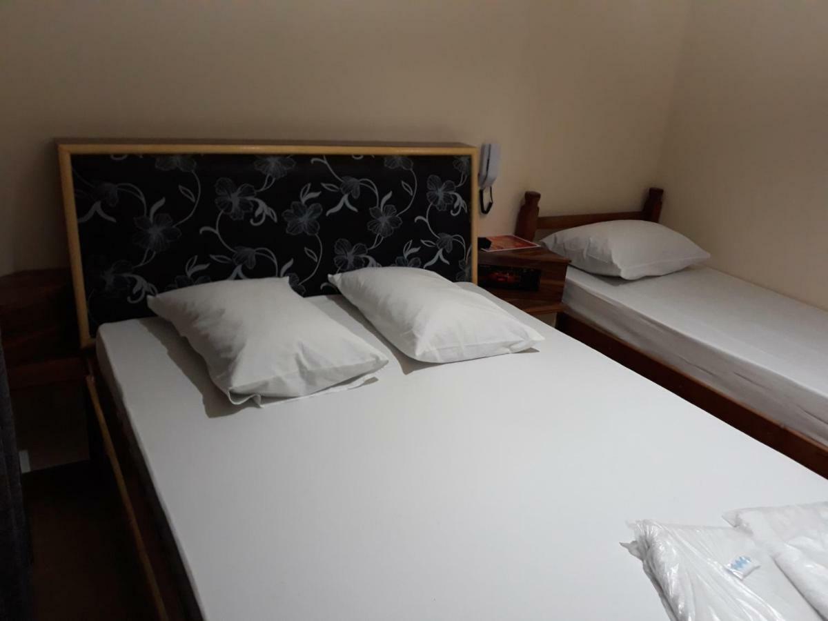 Zeus 2 Hotel *